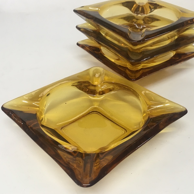 ASHTRAY, Glass - Amber Square